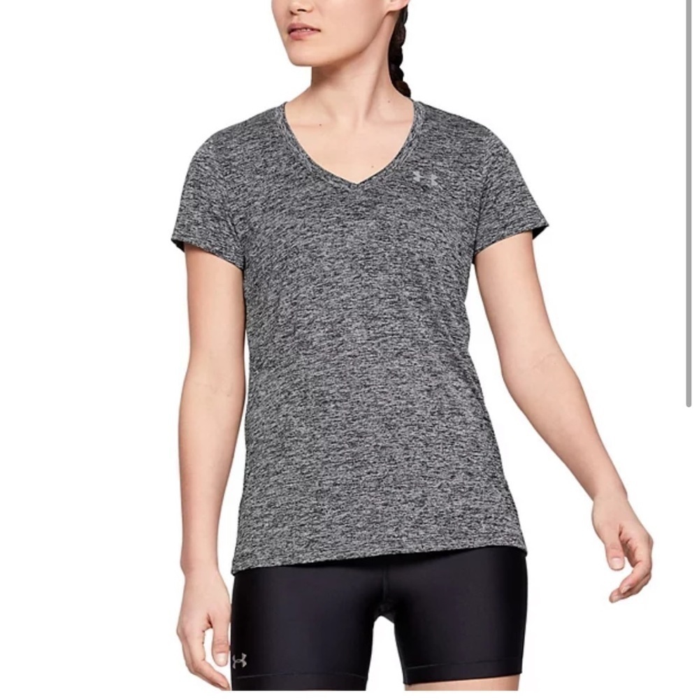 Under Armour women’s Tech heat gear gray V-Neck Tee Size XS